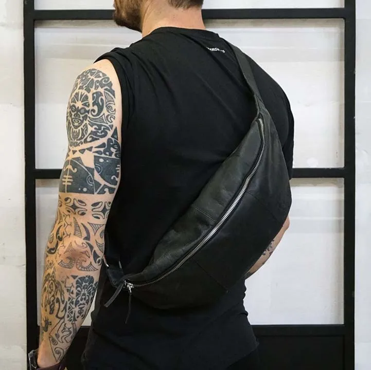 Bumbag i sort læder, model large