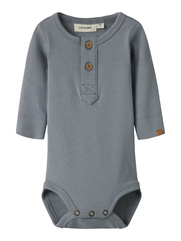 Lil Atelier Geo Lom Slim Body - Tradewinds - 56 cm