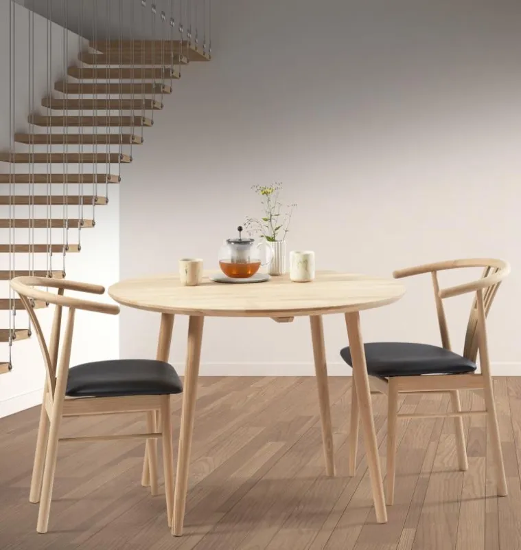 DT 100 - Rundt spisebord i massiv eg, diameter 90 cm.