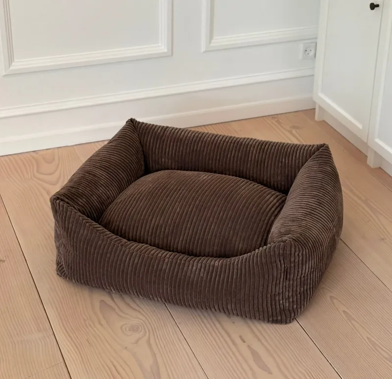 Bjørk hundekurven i mørk brun - bred fløjl - Small
