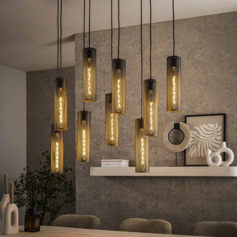 Pipe - Loftlampe med ni metalrør i artic sort Levering