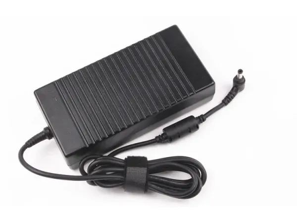 Oplader til Acer / HP / MSI / LENOVO. 135W-19V/7.1A (5.5x2.5).
