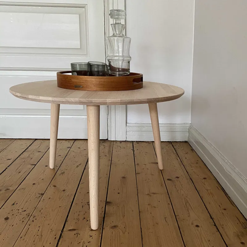 CT 10 - Sofabord i massiv bøg og diameter 80 cm Højde