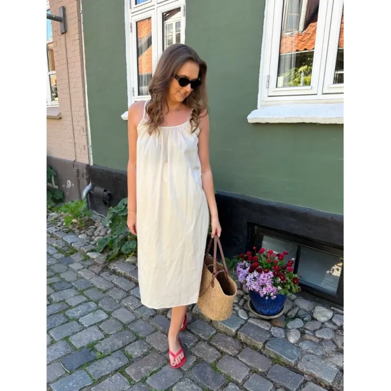 Lululia Dame Kjole LUSilke 8265LU - Beige