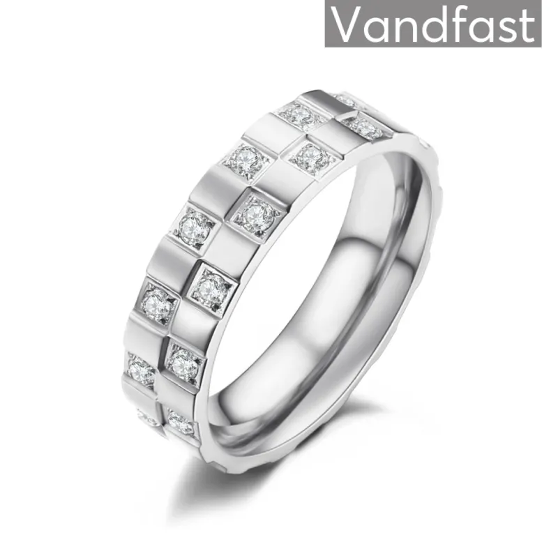 ANNEBRAUNER Chess White Ring