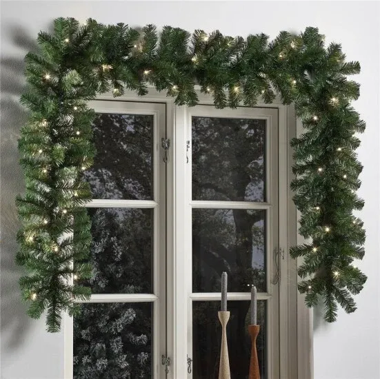 Kunstig granguirlande, 270 cm med LED lys, batteri
