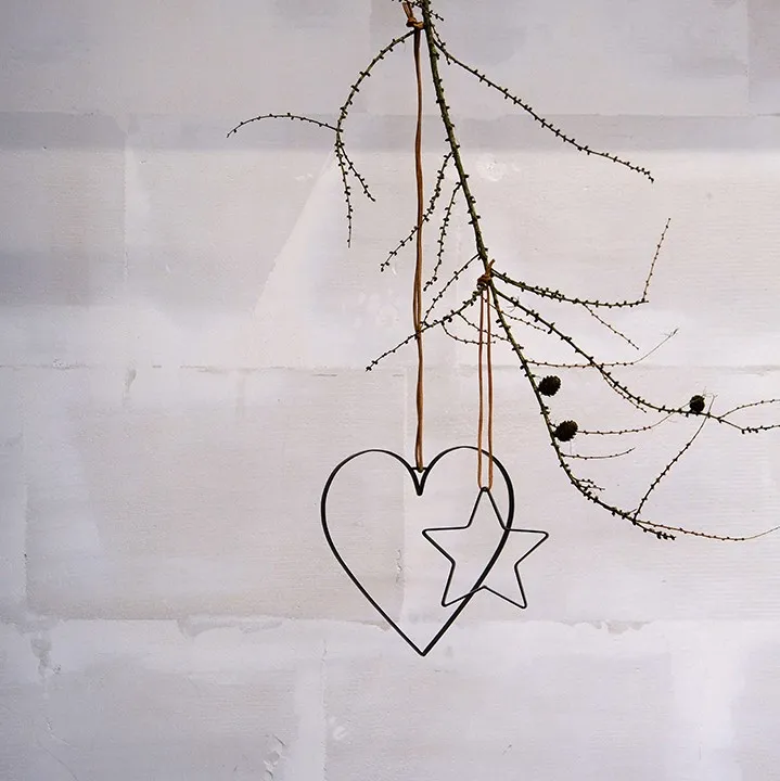 Hjerte med læderstrop, model medium