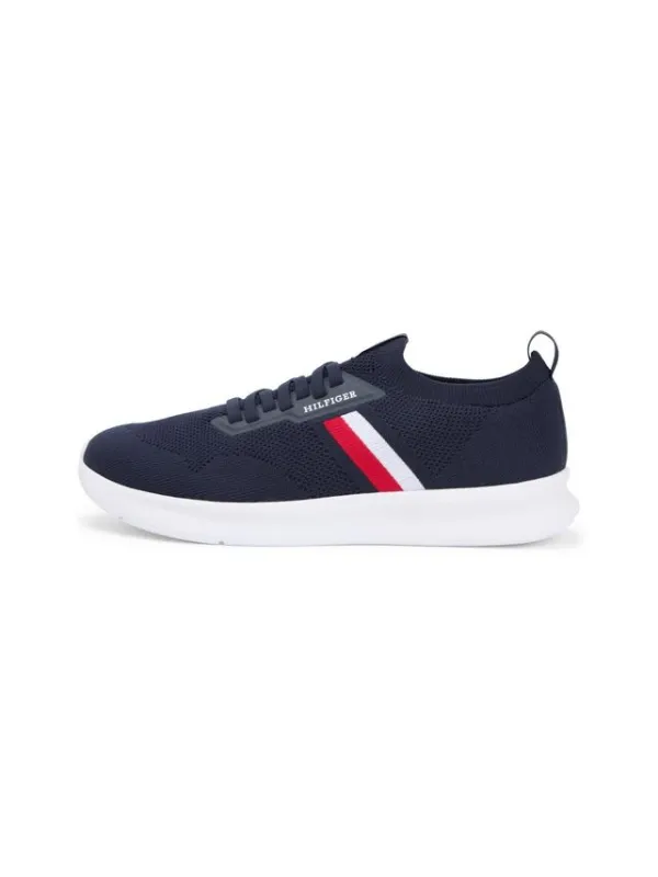 LIGHTWEIGHT KNITTED RUNNER