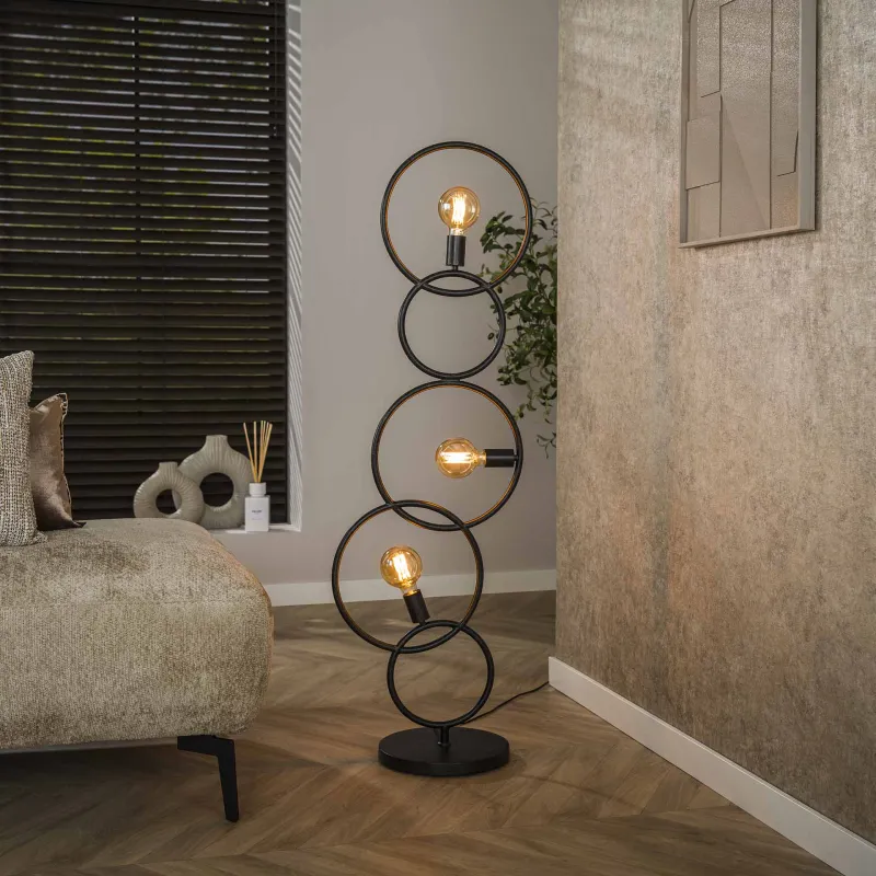Vinci - Gulvlampe i sort metal med fem ringe  Levering