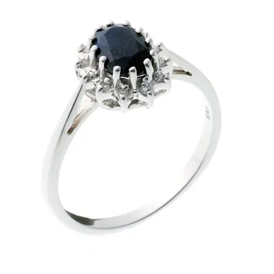 Hvidguldsring i 14 kt. med Safir og Diamanter - 0,06 ct.