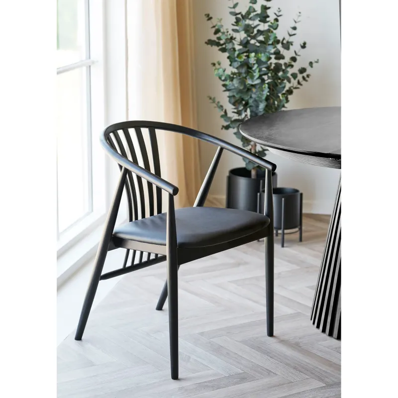 House Nordic  -  Agustin Spisebordsstol, bøgetræ, PU sæde, sort