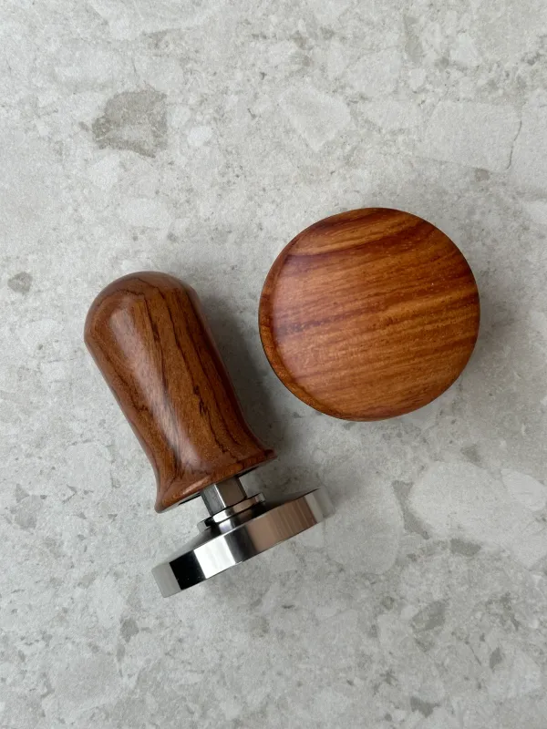 Sæt med kalibreret tamper & distributor i rosentræ (54 mm. / 58 mm.)  5