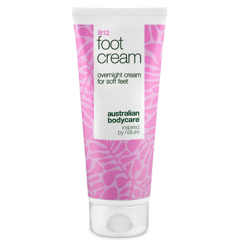 Fodcreme med B12 vitamin  -  blødgør hård hud og fugter â Fodcreme med B12 vitamin og 10% urea til tørre fødder. Fugter og blødgør huden. Perfekt som natcreme eller efter et fodbad.