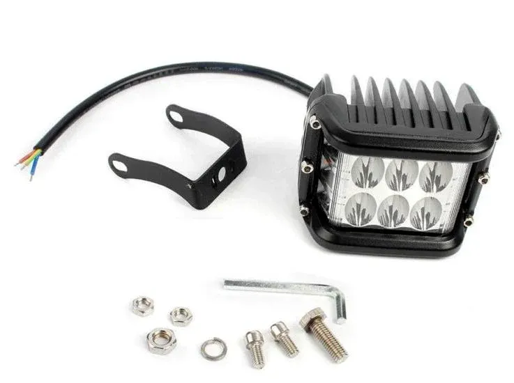 UDSALG - 3 sidet projektør, 24 watt 12/24 volt - multifunktioner - Dinled - Køretøjs projektører