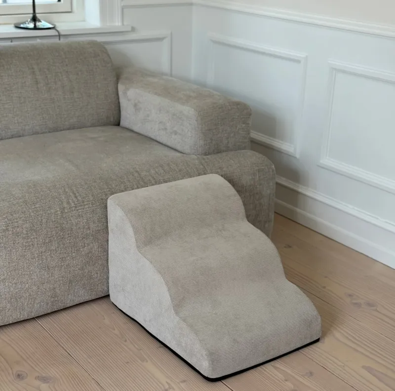 Trappe m. aftageligt betræk / beige - 38 cm