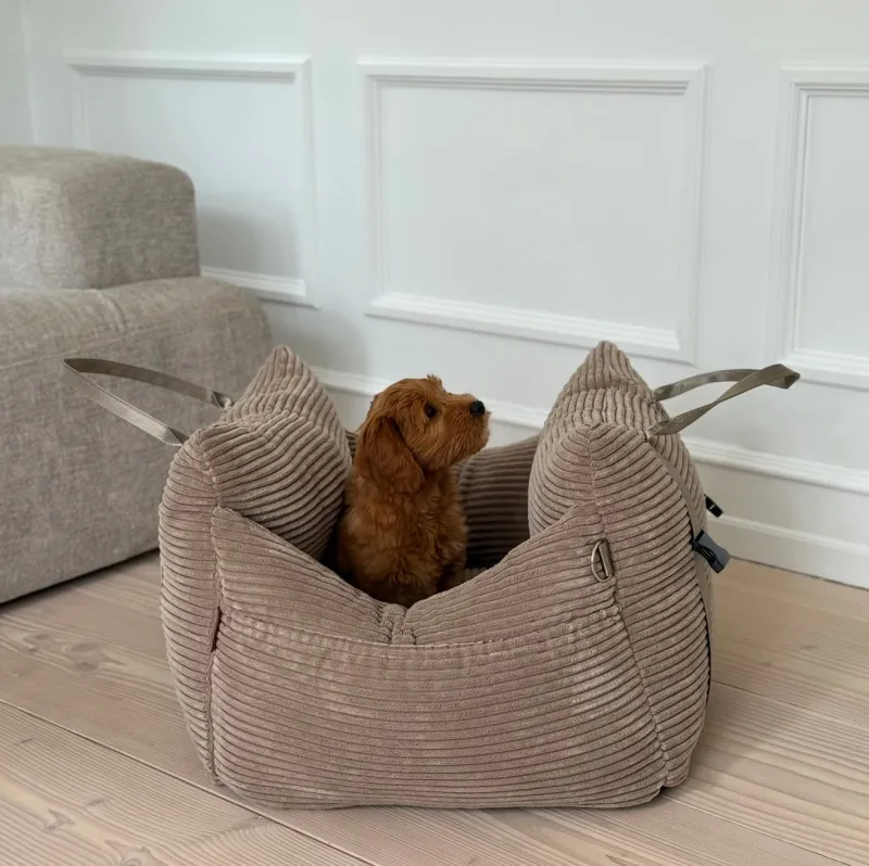 Bjørk bilsædet til hunde i lys brun - bred fløjl