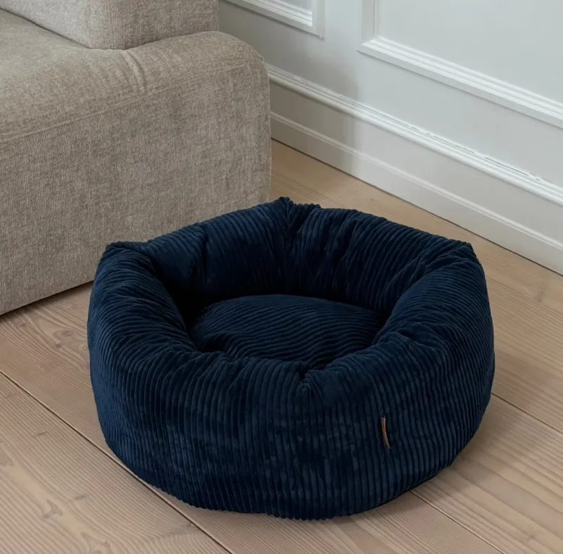 Elva hundekurven i blå - bred fløjl