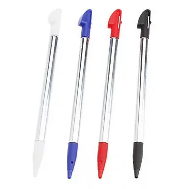 Stylus Penne til Nintendo NEW 3DS XL med udtræksfunktion. 4 stk (1x sort, 1x hvid, 1x rød, 1x blå).