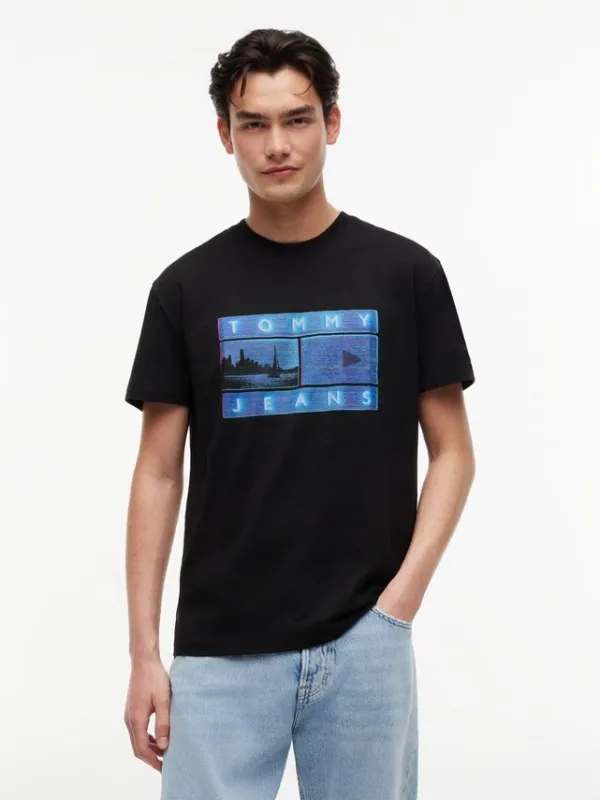TJM REG PHOTO FLAG SS TEE