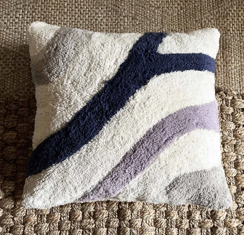 FLOW pudebetræk 50x50 cm - lilla/beige/blå